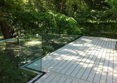 glass railing